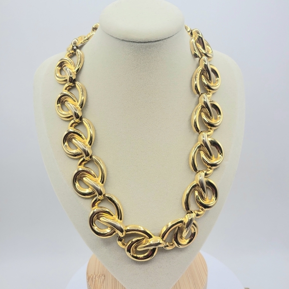 Chunky Goldtone Choker Necklace ▪︎ - Picture 1 of 3